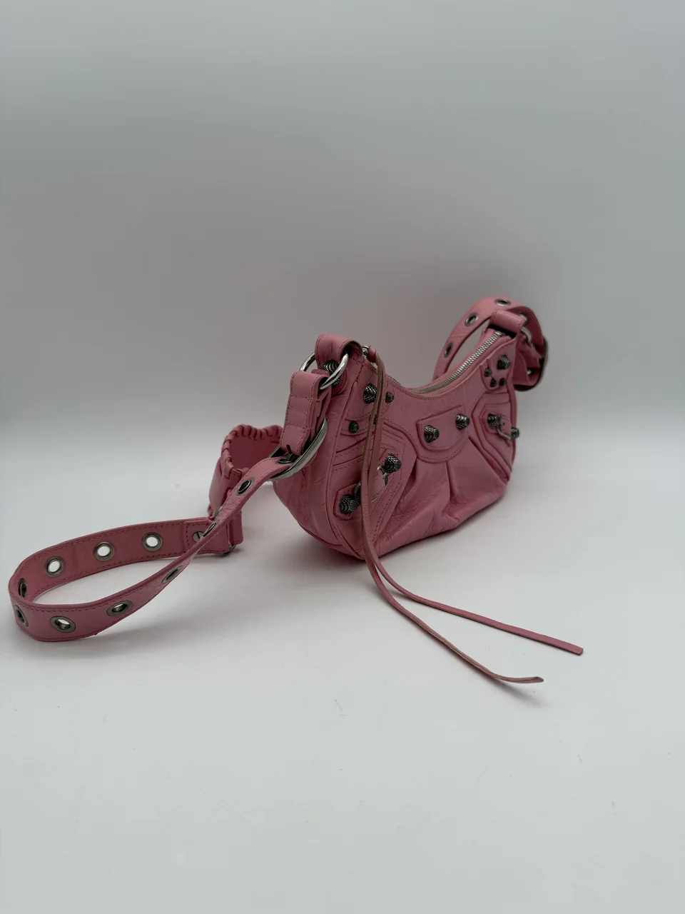 BALENCIAGA LUCA XS SHOULDER BAG (PINK) view 4
