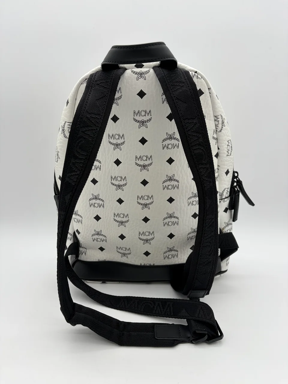 MCM BAG view 3