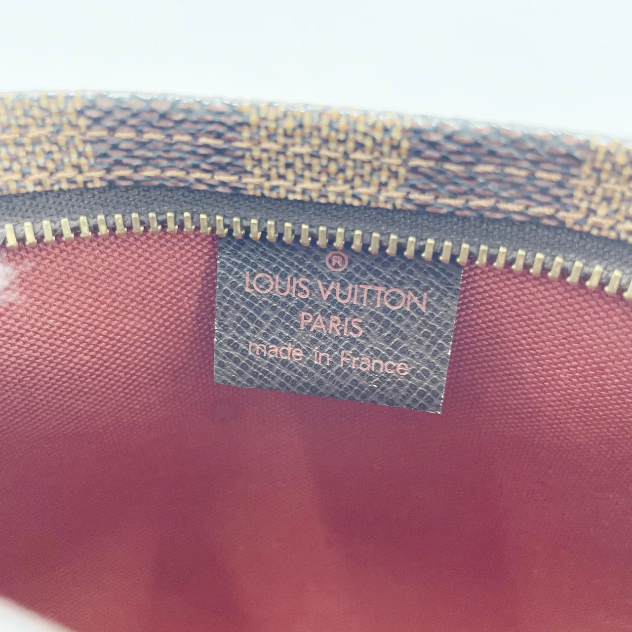 LV DAMIER TROUSSE MAKEUP view 16