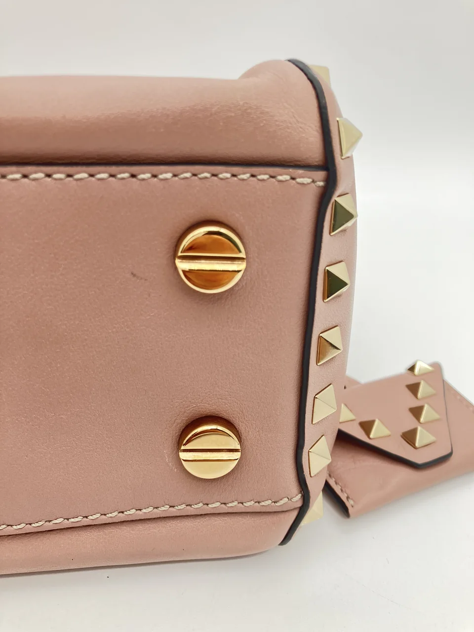 VALENTINO SHOULDER BAG (BROWN) view 14