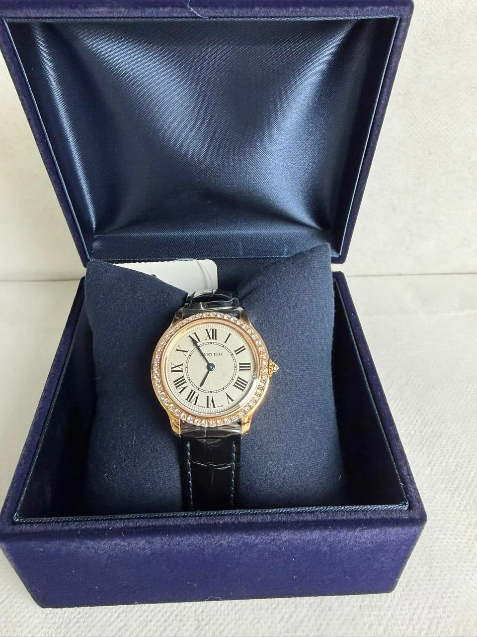 PG X LEATHER/QZ CARTIER ROND LOUIS (WJRN0009, 4425510467CX)
