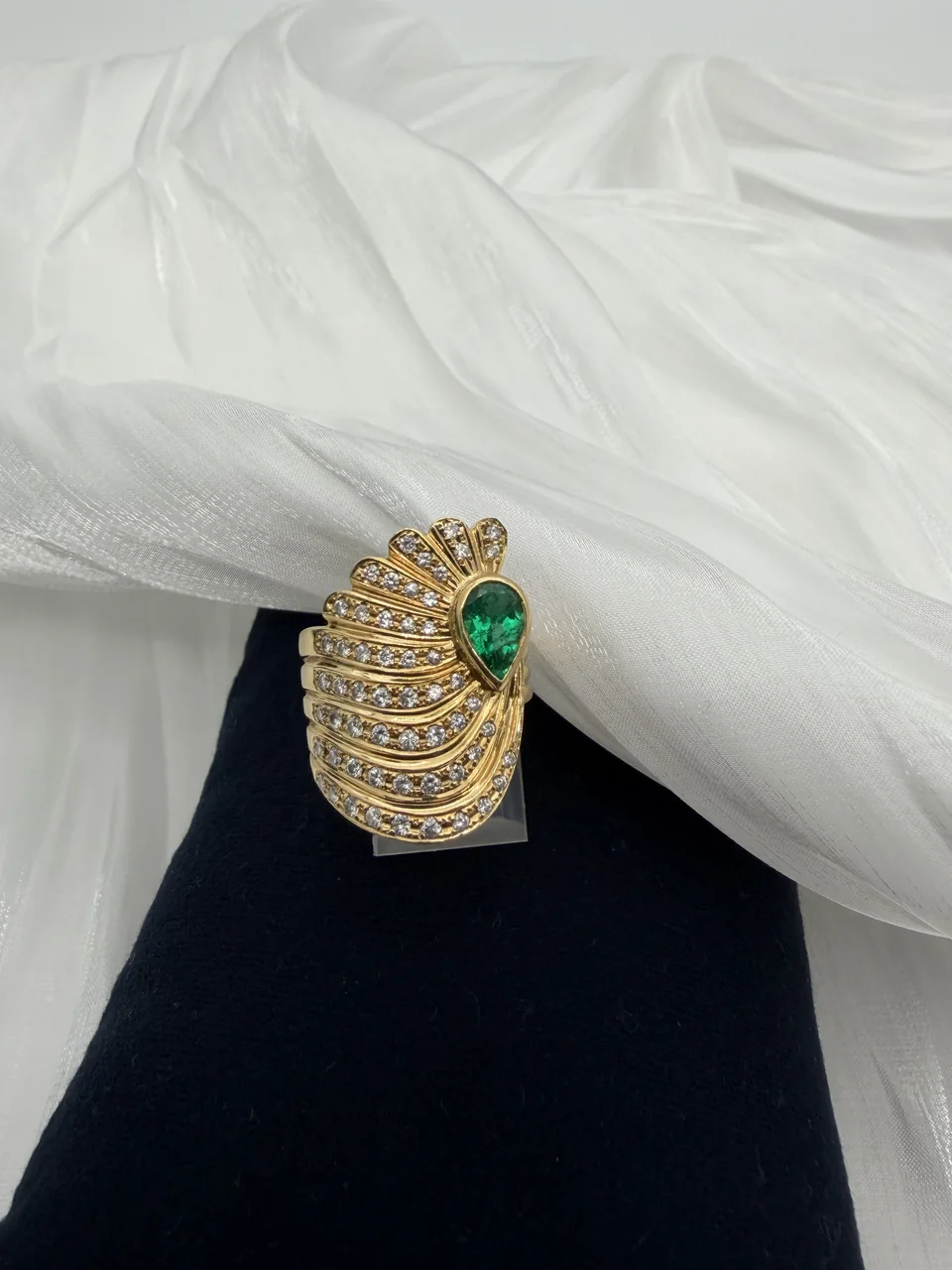 K18 EMERALD RING E0.78CT FD0.58CT 8.2G view 5