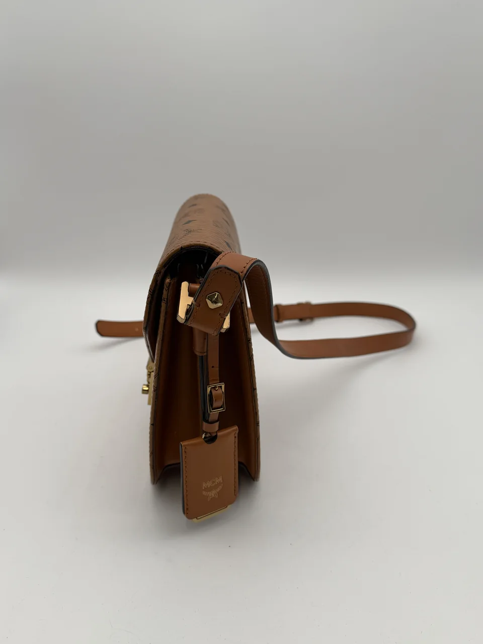 MCM VICETOS PATRICIA FLAP SHOULDER BAG view 3