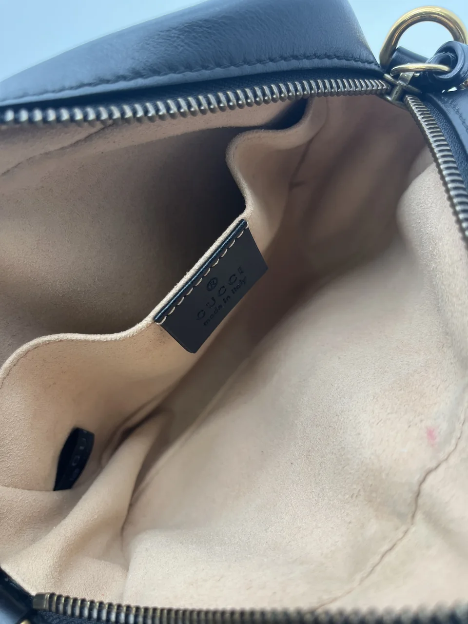 GUCCI GG ARMONT CHAIN SHOULDER BAG (BLACK) view 9