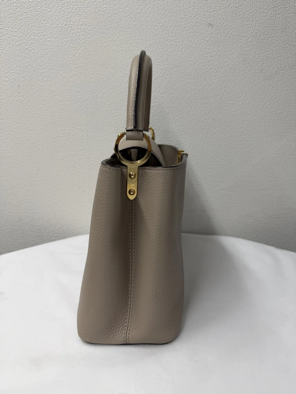 LV TAURILLON CAPUCINES MM view 6