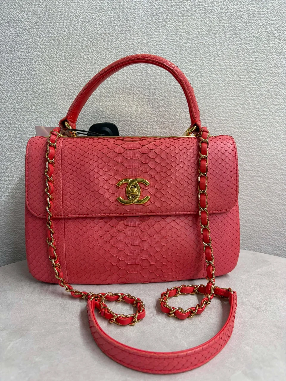 CHANEL TRENDY CC MEDIUM view 12