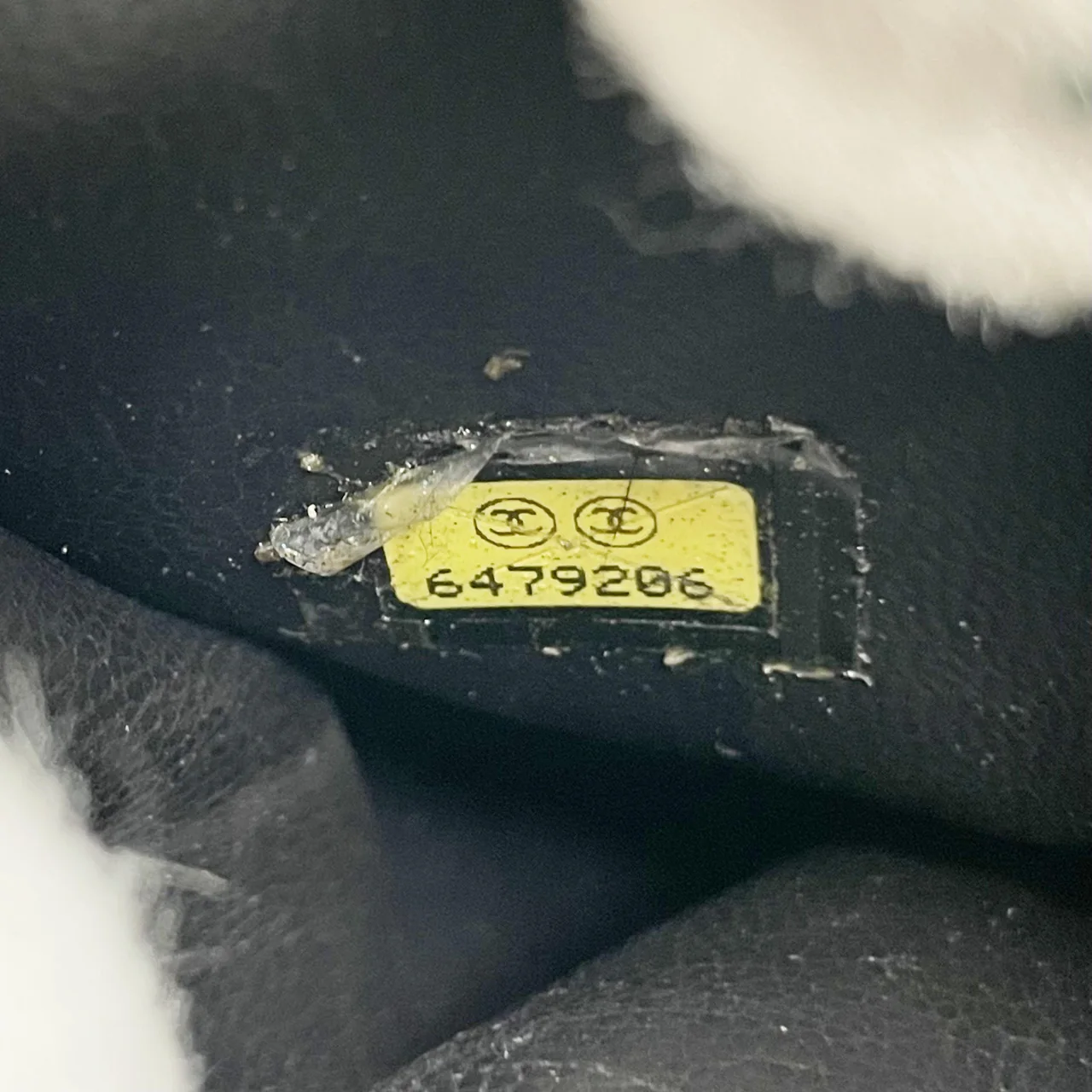 CHANEL CAVIAR VANITY BAG (6 SERIAL CODE) view 12