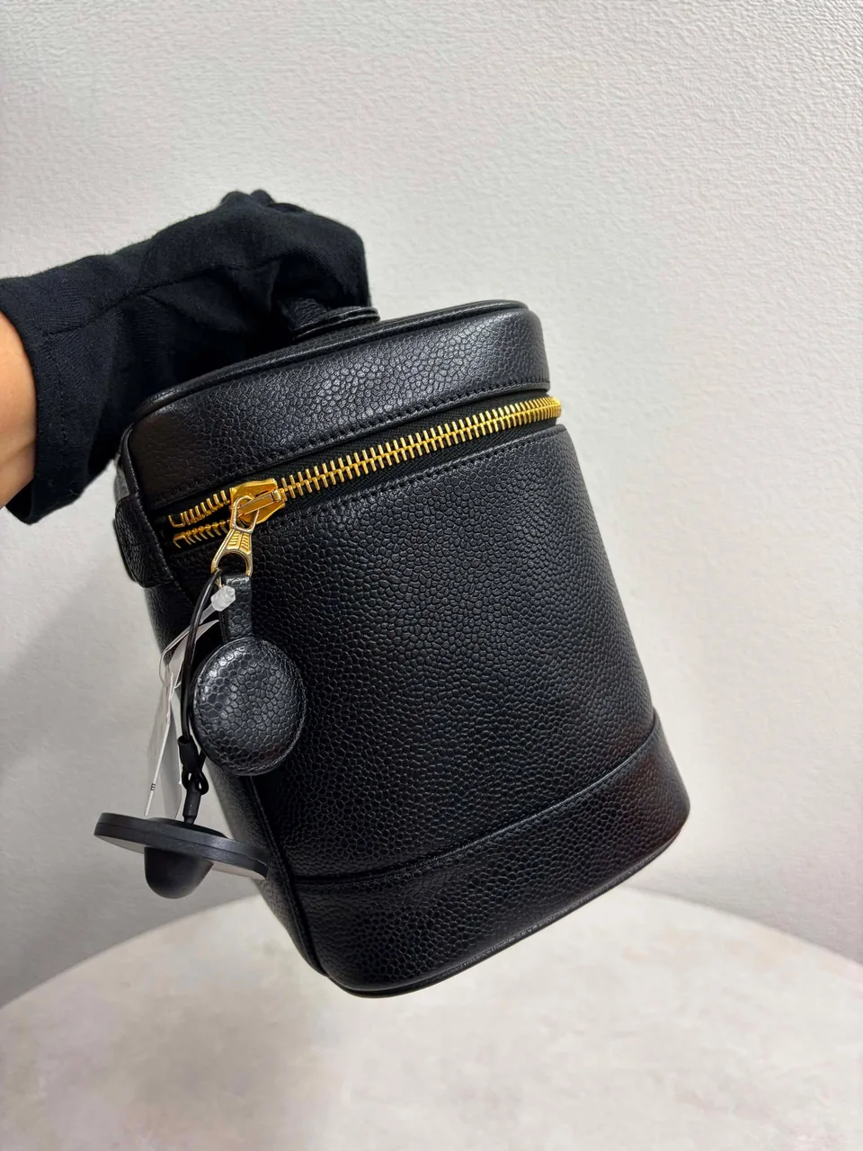 CHANEL CAVIAR VANITY BAG (4 SERIAL CODE) view 5