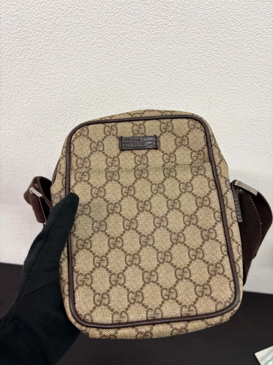 GUCCI GG SUPREME SHOULDER BAG view 4