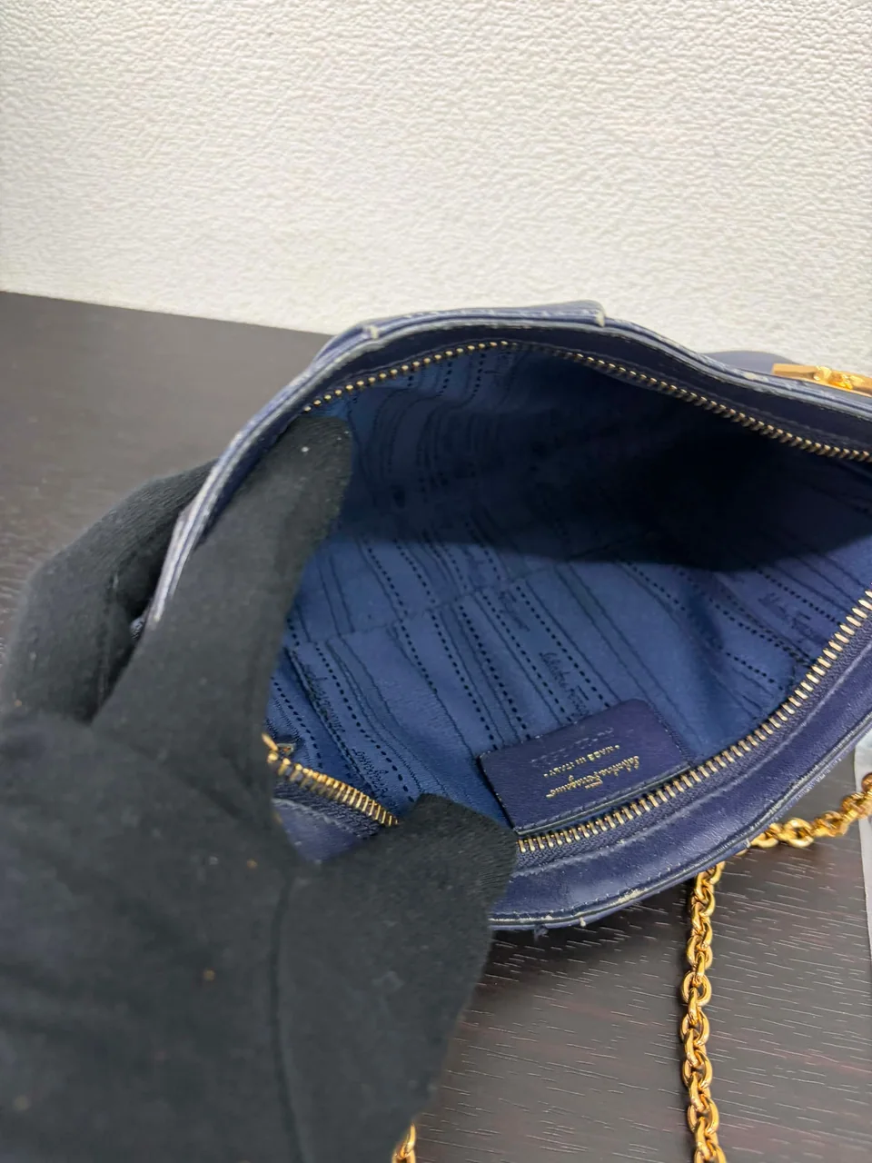 SALVATORE FERRAGAMO BAG hover