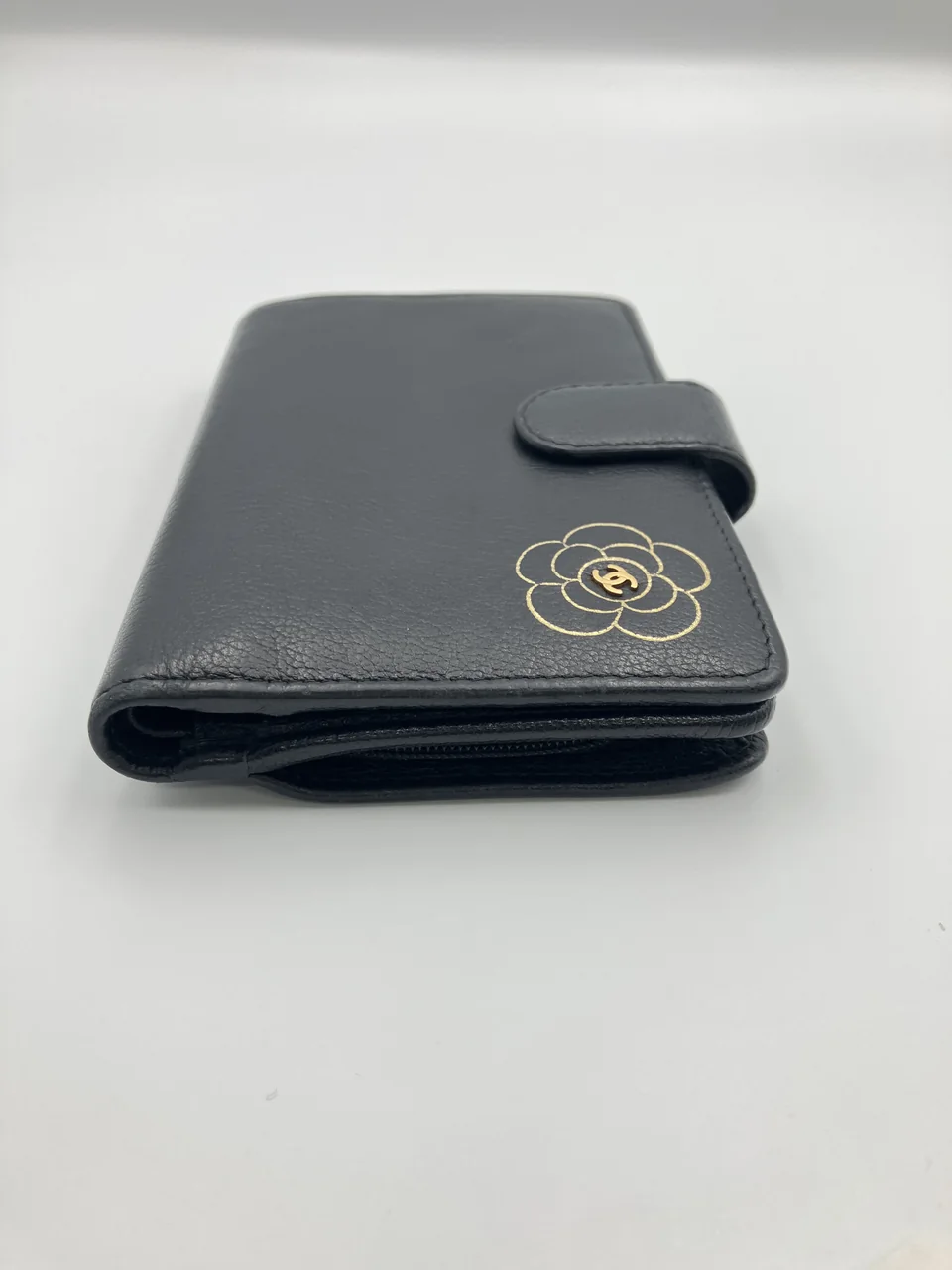 CHANEL CAMELLIA BIFOLD WALLET (16 SERIAL CODE) view 7