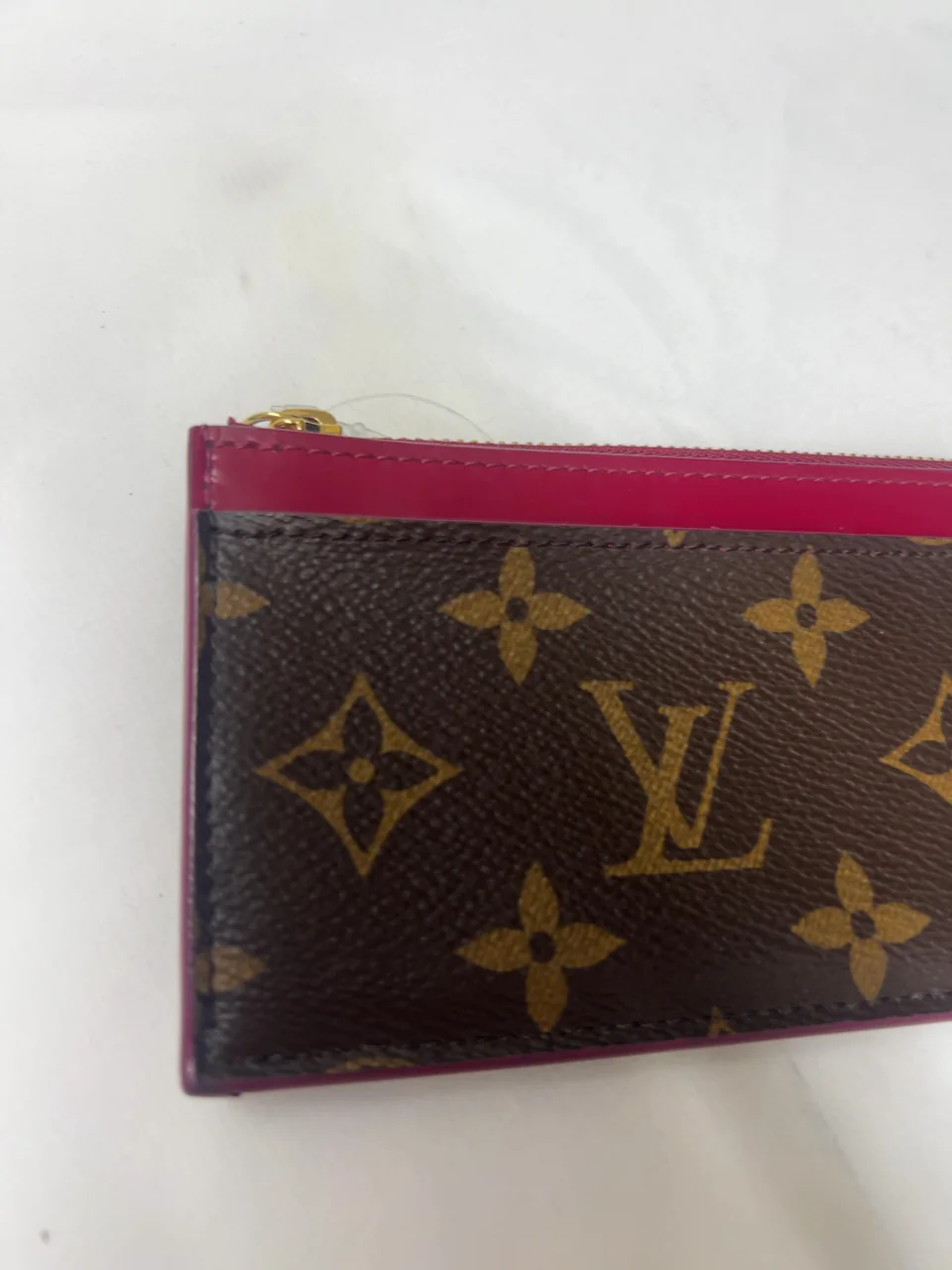 LV MONOGRAM FUCHSIA PORTE CLEE ZIP photo 4