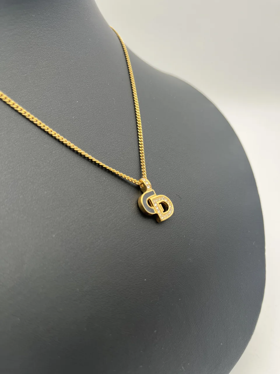 DIOR NECKLACE view 3