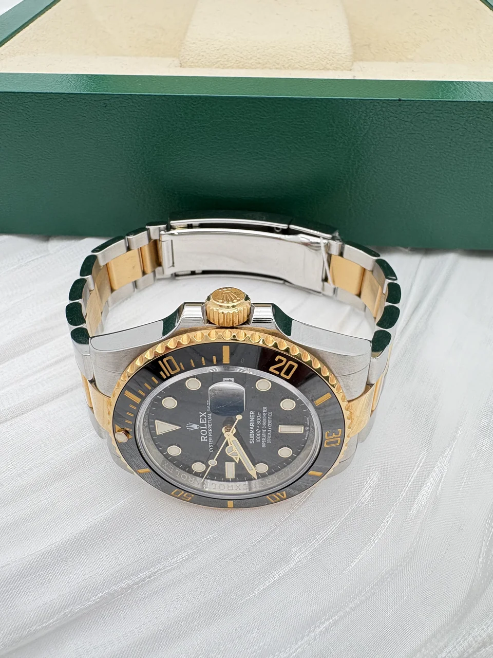 Rolex Submariner Date 126613LN 585U65Y4 Automatic SS/YG Black view 9