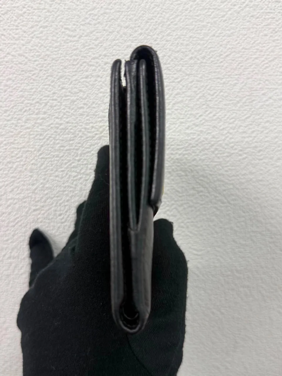 GUCCI DOUBLE HOOK WALLET view 10