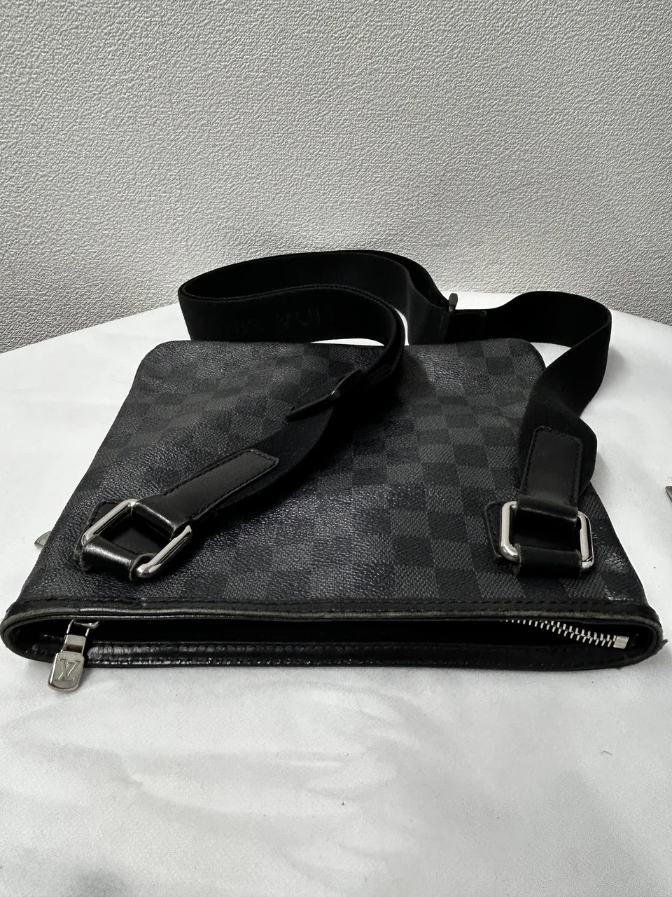 LV DAMIER THOMAS view 4