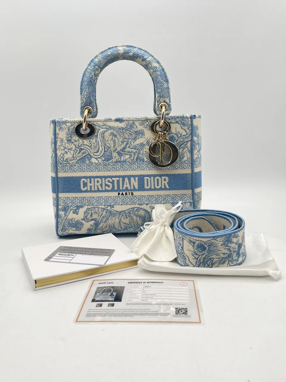 CD HANDBAG