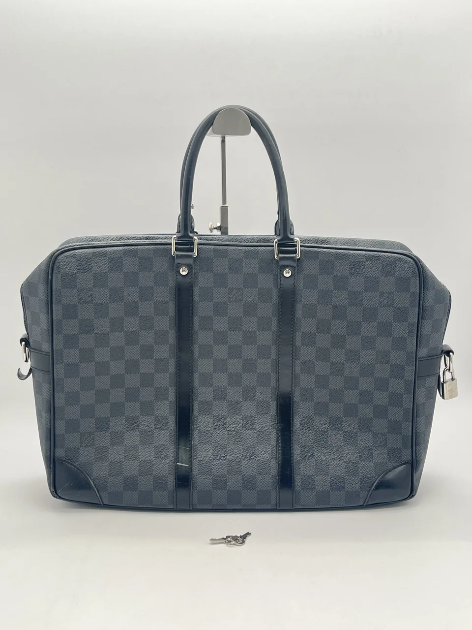 LV PORTE DOCUMENT VOYAGER GM