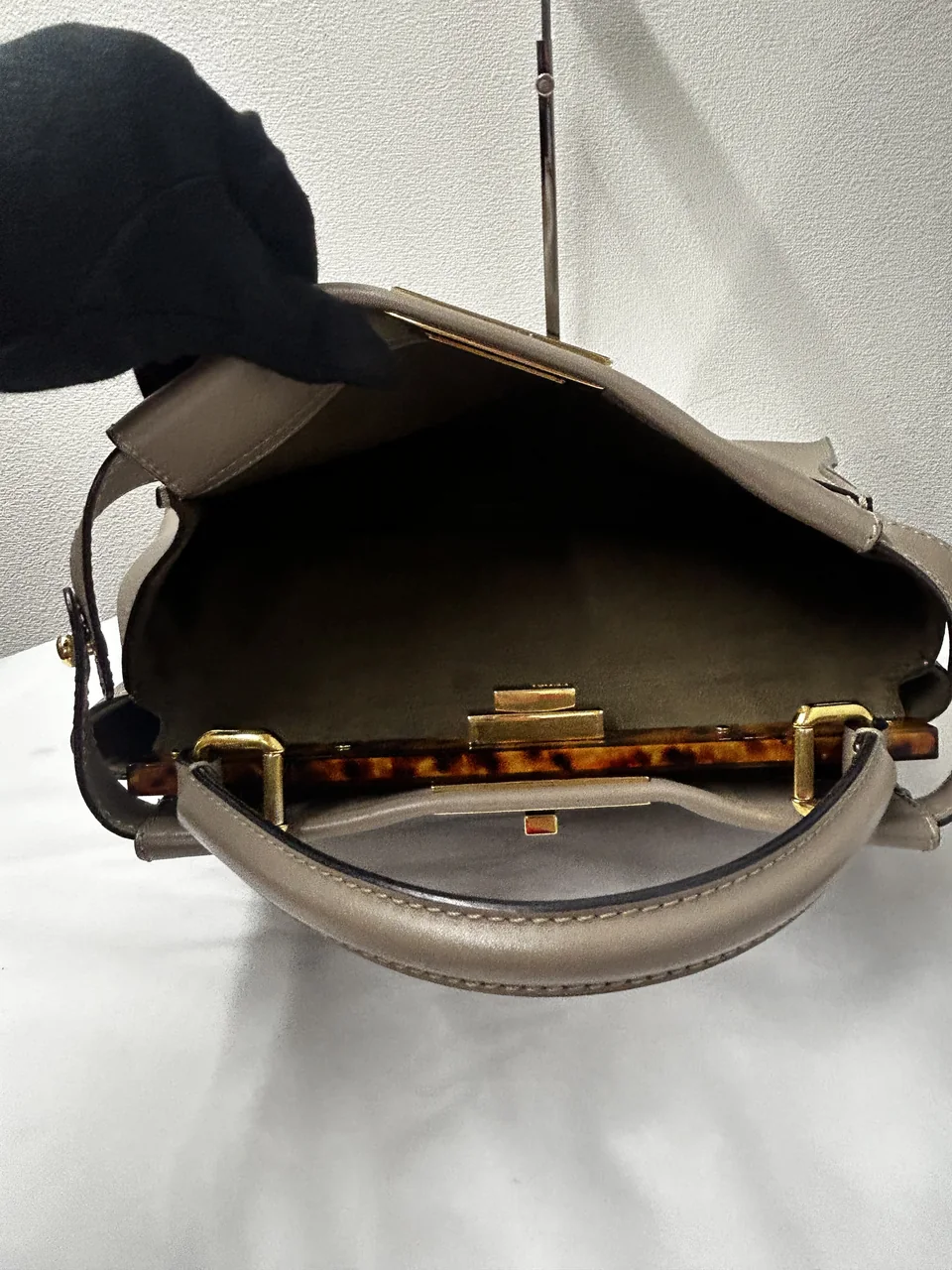 FENDI PEEK-A-BOO SELLERIA HANDBAG view 5