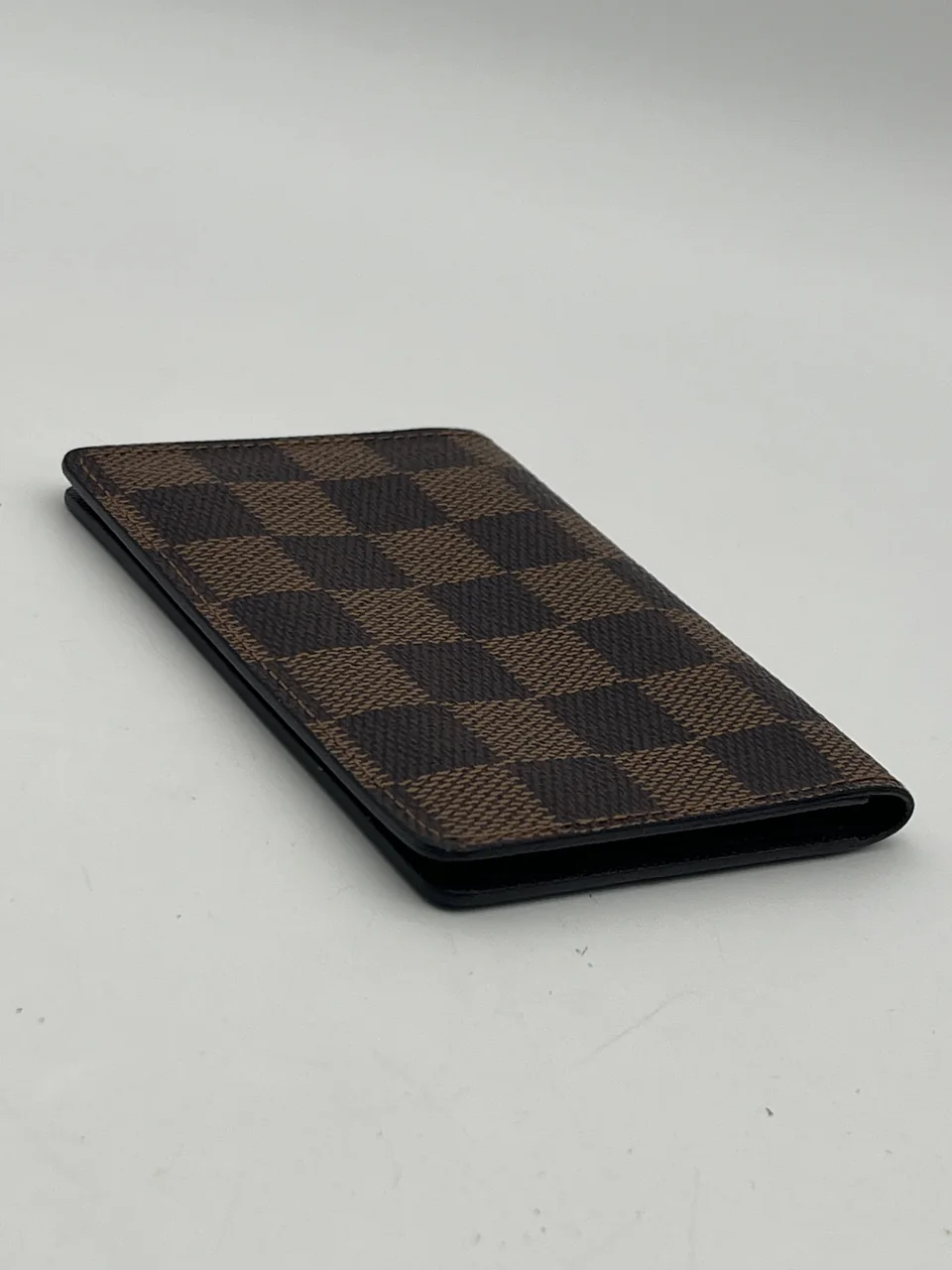 LV DAMIER PORTE CARTE VERTICAL view 2