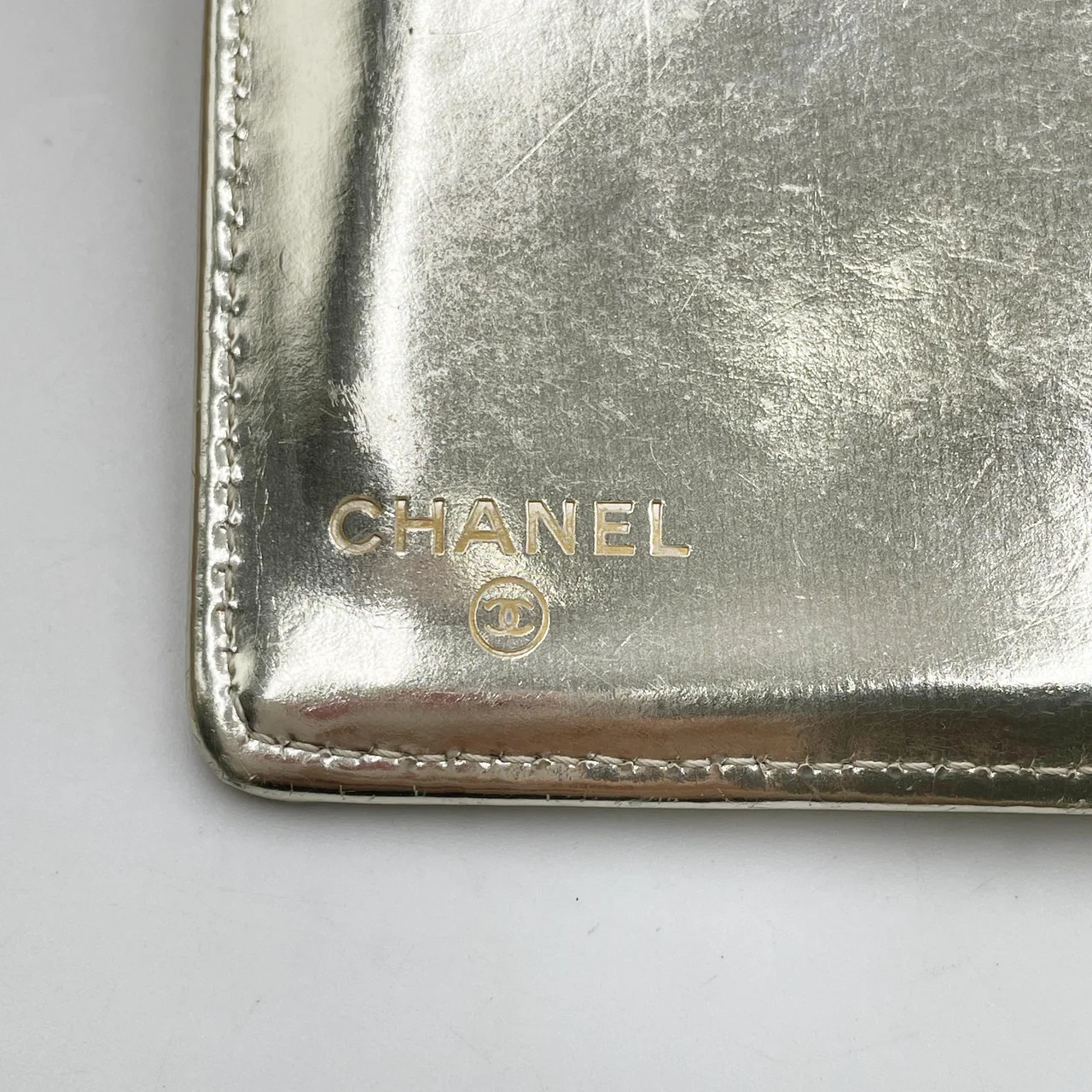 CHANEL BIFOLD WALLET (11 SERIAL CODE) view 4