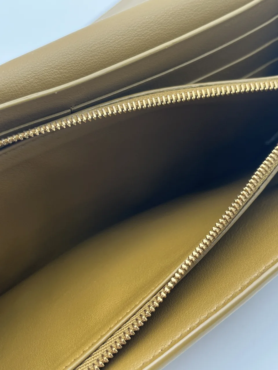 BOTTEGA VENETA FLAP LONG WALLET (CAMEL) view 7
