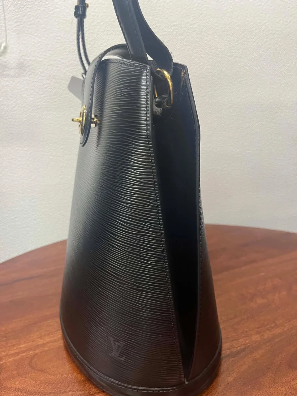 LV EPI CLUNY (BLACK) photo 8