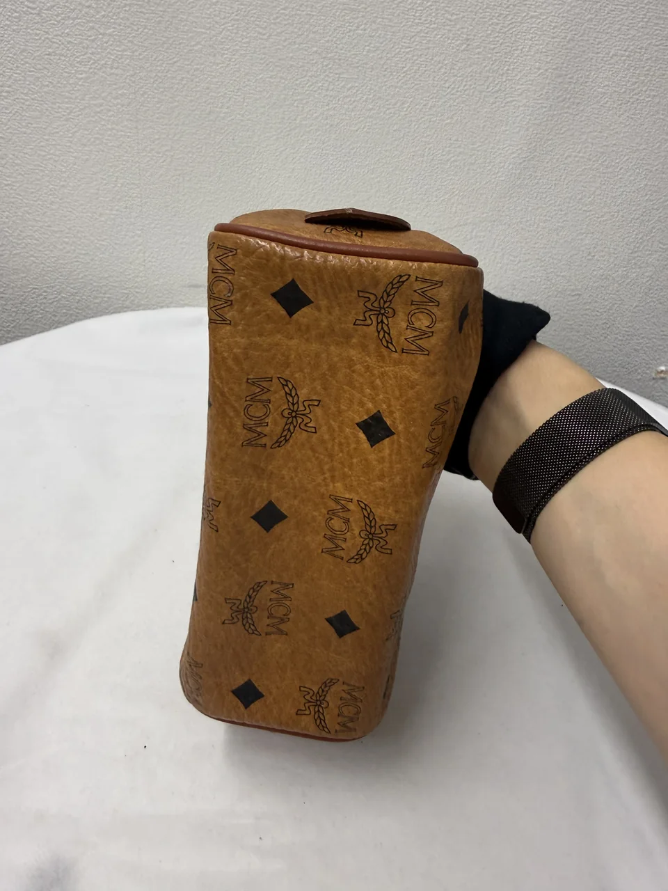 MCM TWO-WAY BAG (CAMEL) view 6