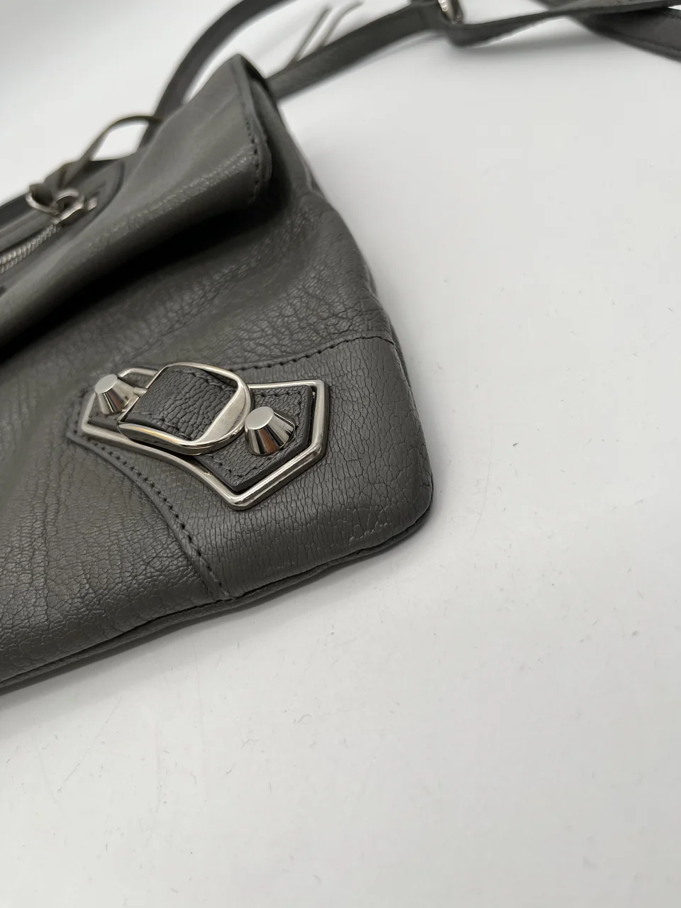 BALENCIAGA HANDBAG hover