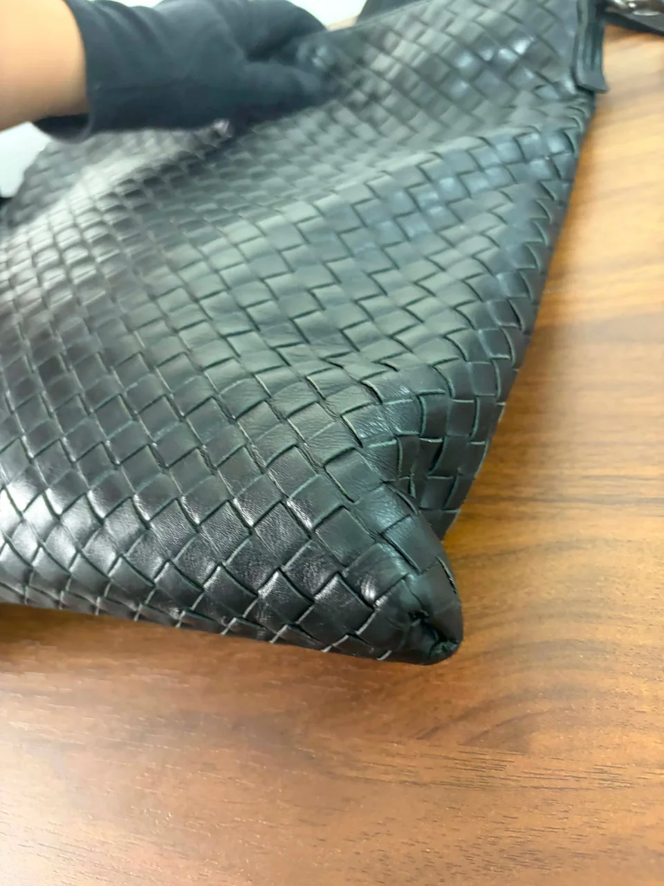 BOTTEGA VENETA INTRECCIATO SHOULDER BAG view 5