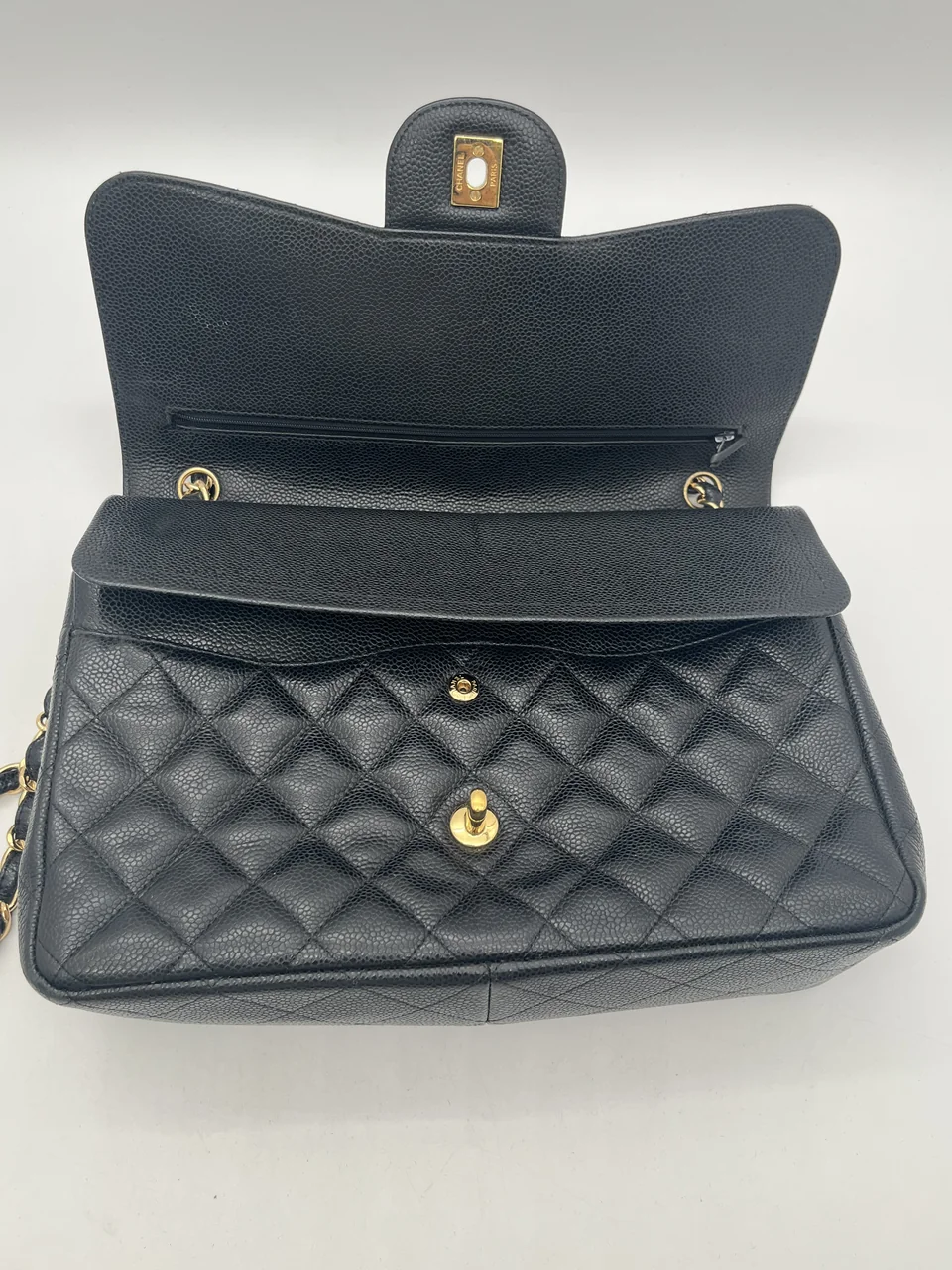 CHANEL CAVIAR DECA MATELASSE 30 (19 SERIAL CODE) view 5