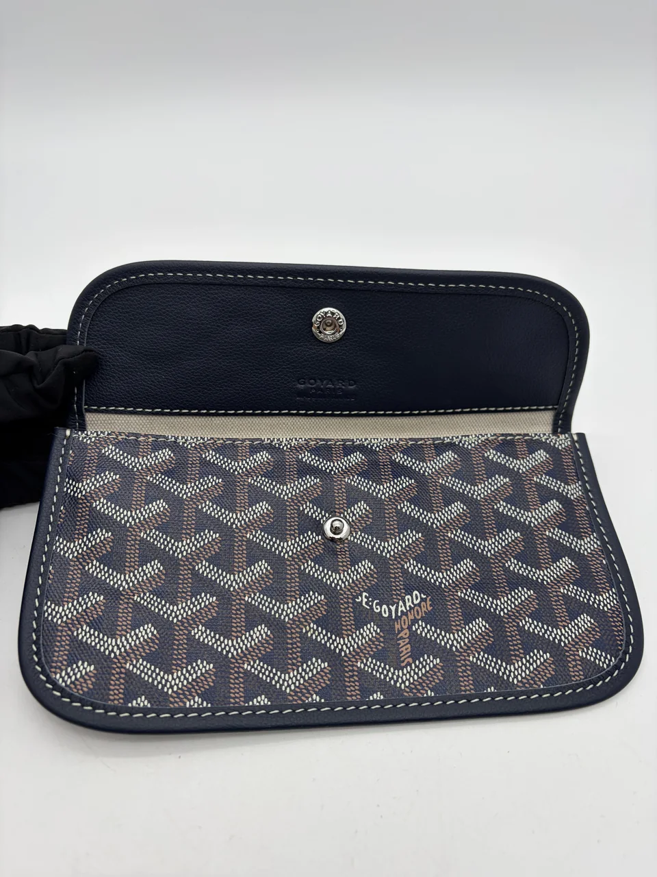 GOYARD SAINT LOUIS PM POUCH (NAVY BLUE) view 6
