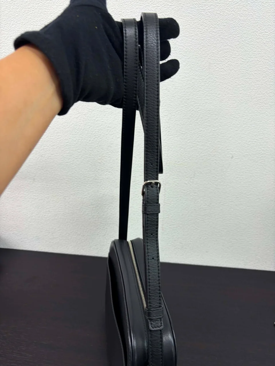 BALENCIAGA CAMERA BAG (BLACK) view 9