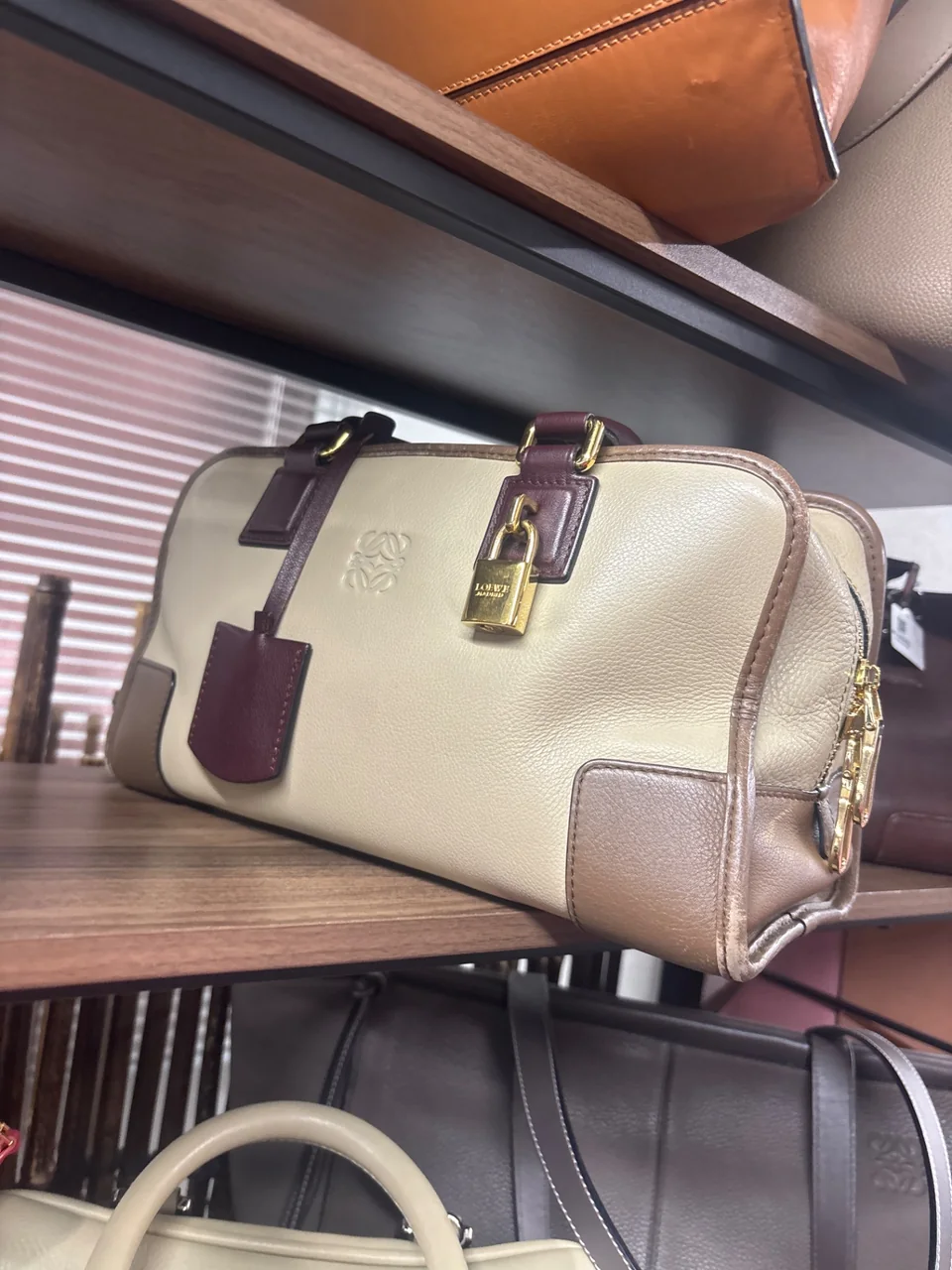 LOEWE AMAZONA 28 view 3
