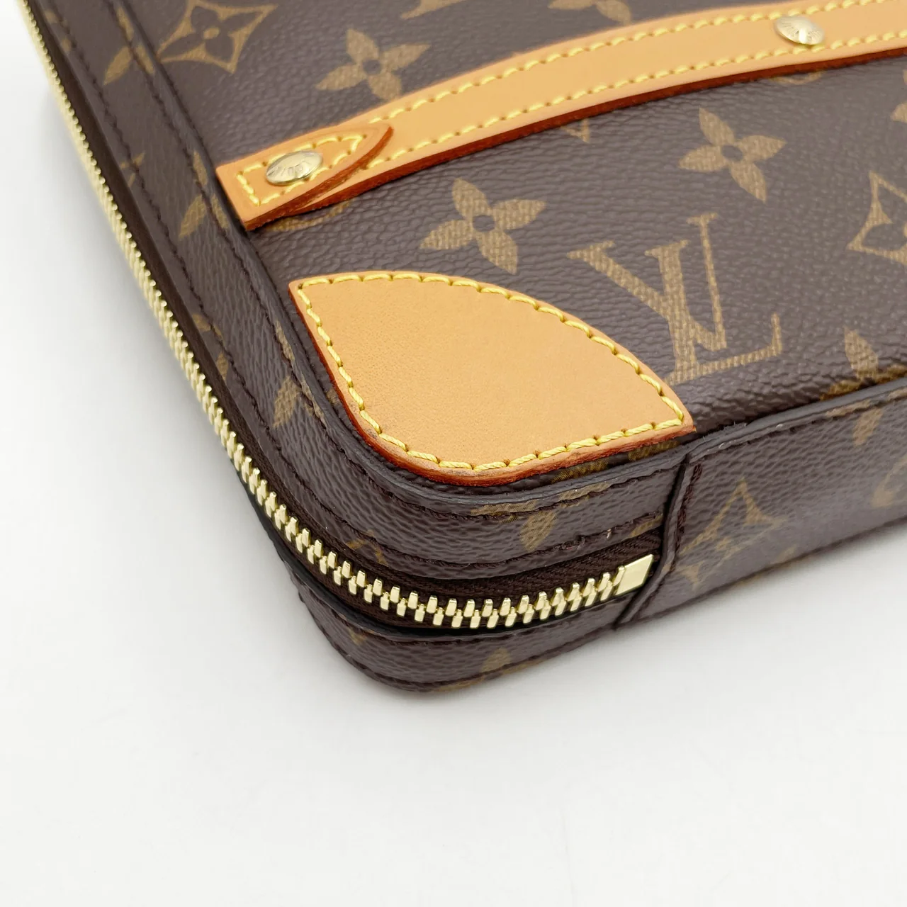 LV MONOGRAM SOFT TRUNK MESSENGER PM view 4
