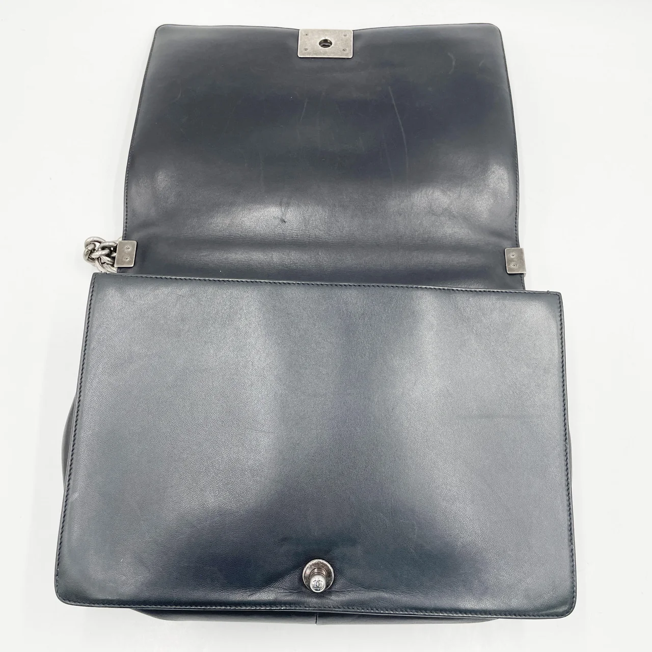 CHANEL LAMB SKIN LE BOY (17 SERIAL CODE) view 10