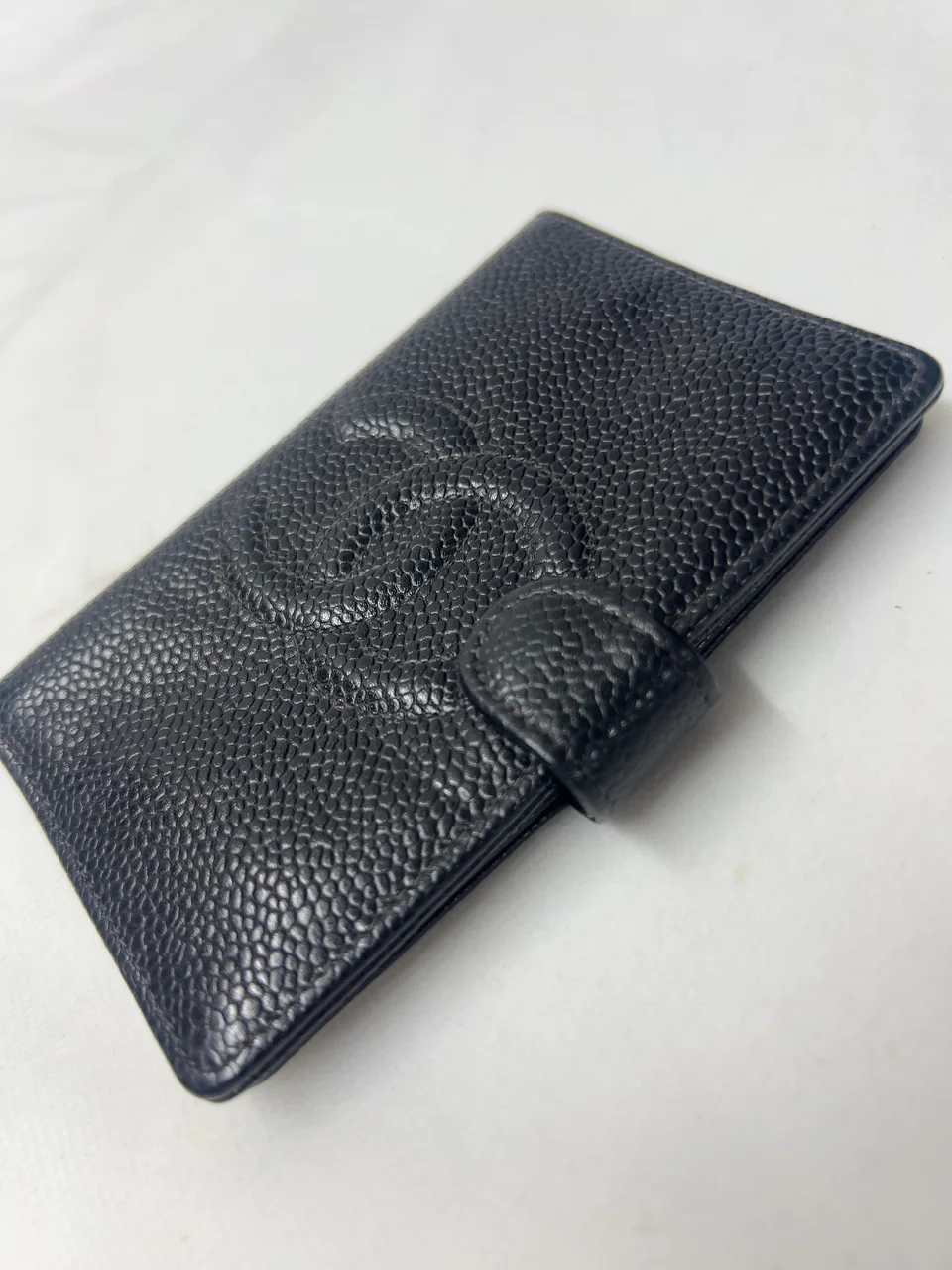 TN-4 78-7 CHANEL CAVIAR NOTEBOOK COVER view 3