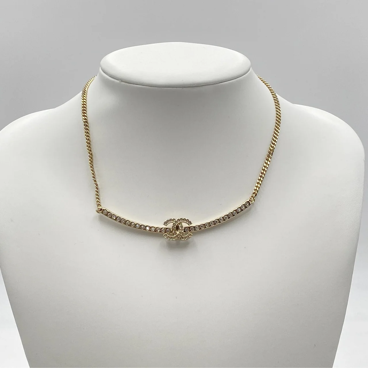 CHANEL COCO MARK NECKLACE hover