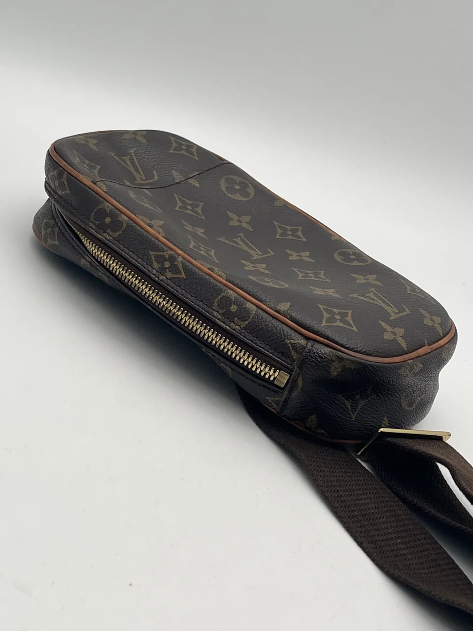 LV MONOGRAM POCHETTE GANGE view 9