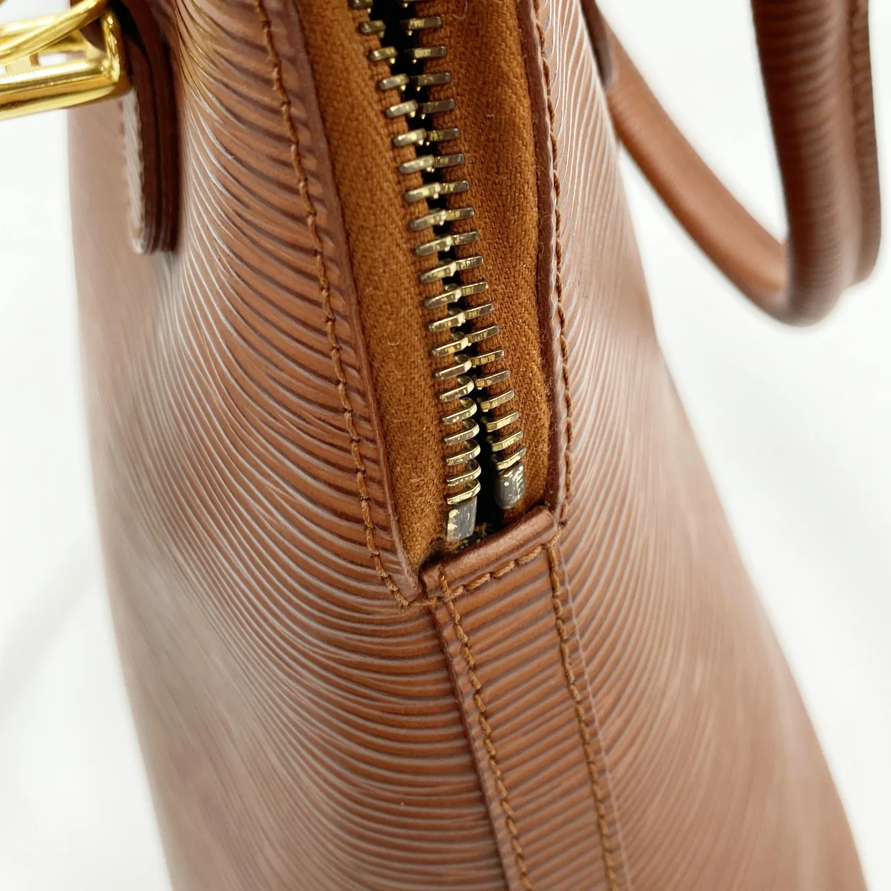 FENDI HANDBAG (BROWN) view 4