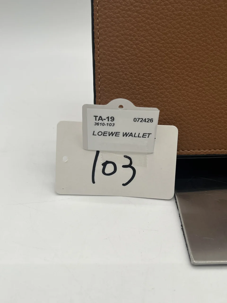 LOEWE WALLET hover