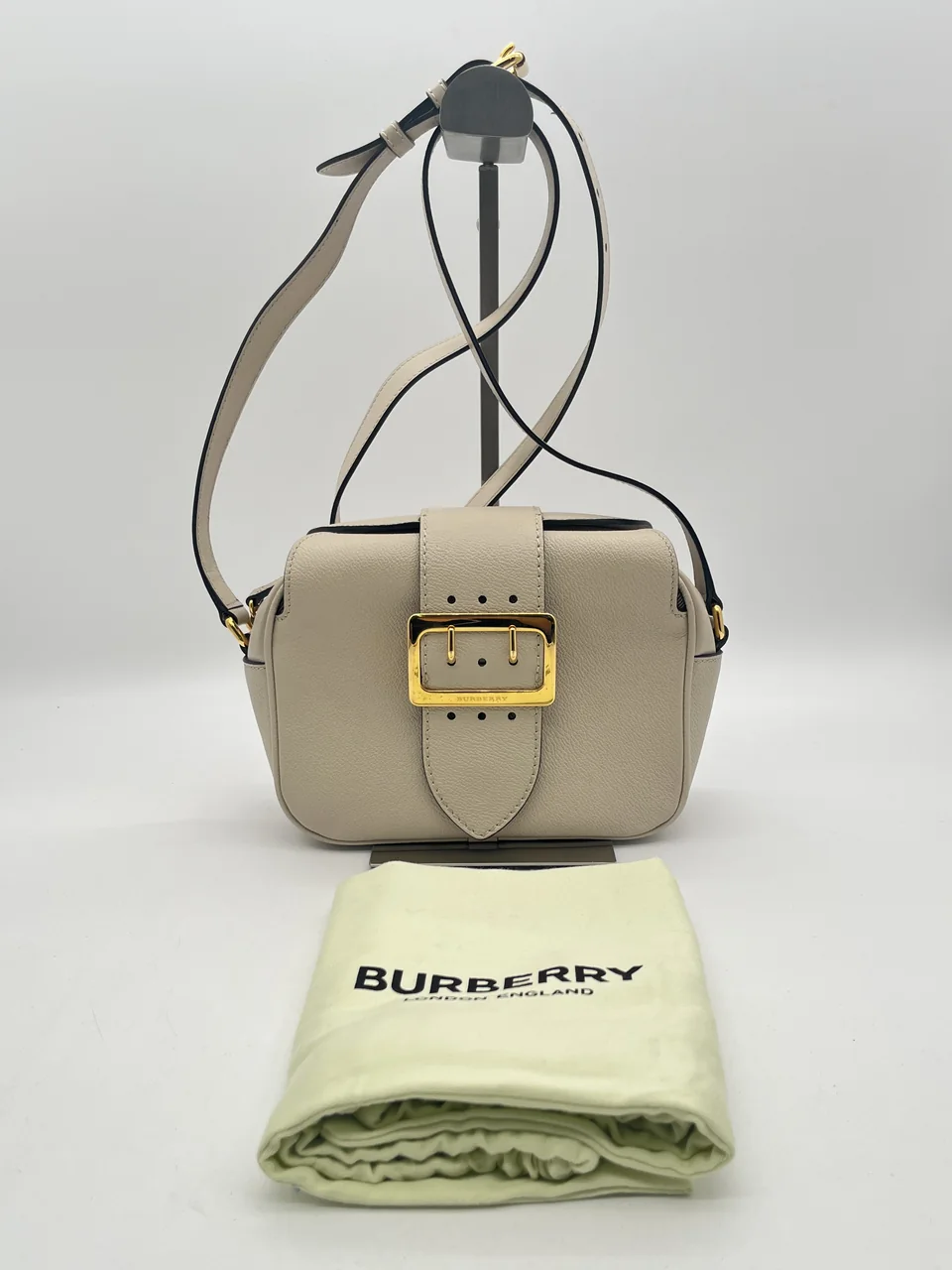 BURBERRY CAMERA BAG (BEIGE) view 3