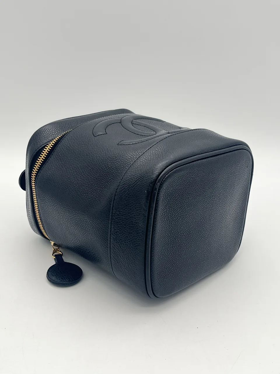 CHANEL CAVIAR VANITY POUCH (6 SERIAL CODE) view 7