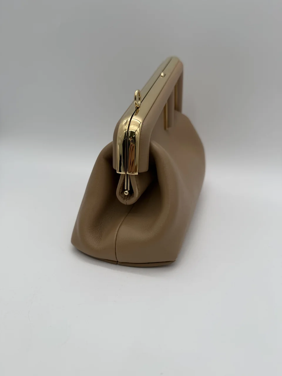 FENDI FIRST SHOULDER BAG (BEIGE) view 10