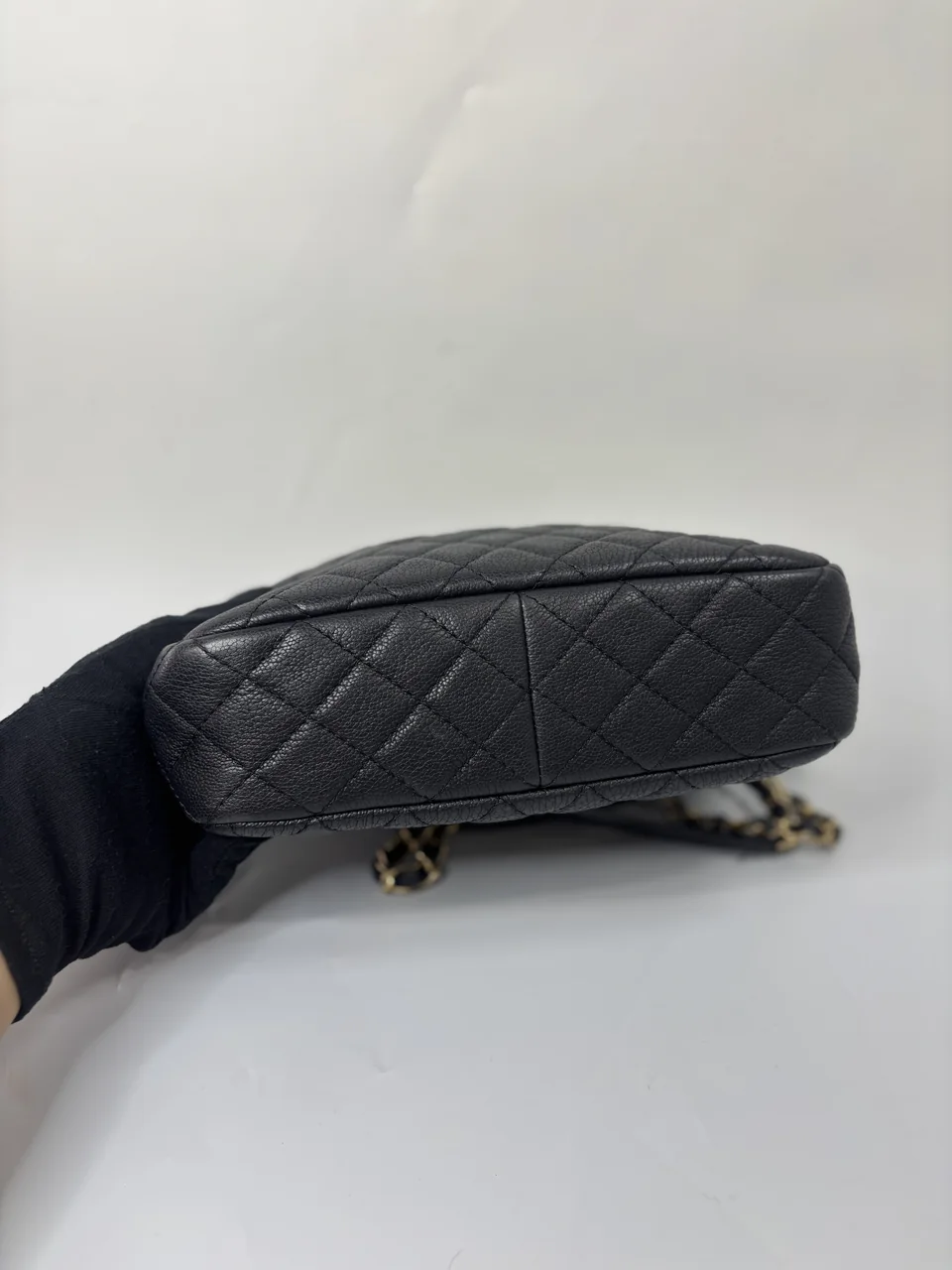 CHANEL BULL SKIN CHAIN SHOULDER BAG (25 SERIAL CODE) view 5