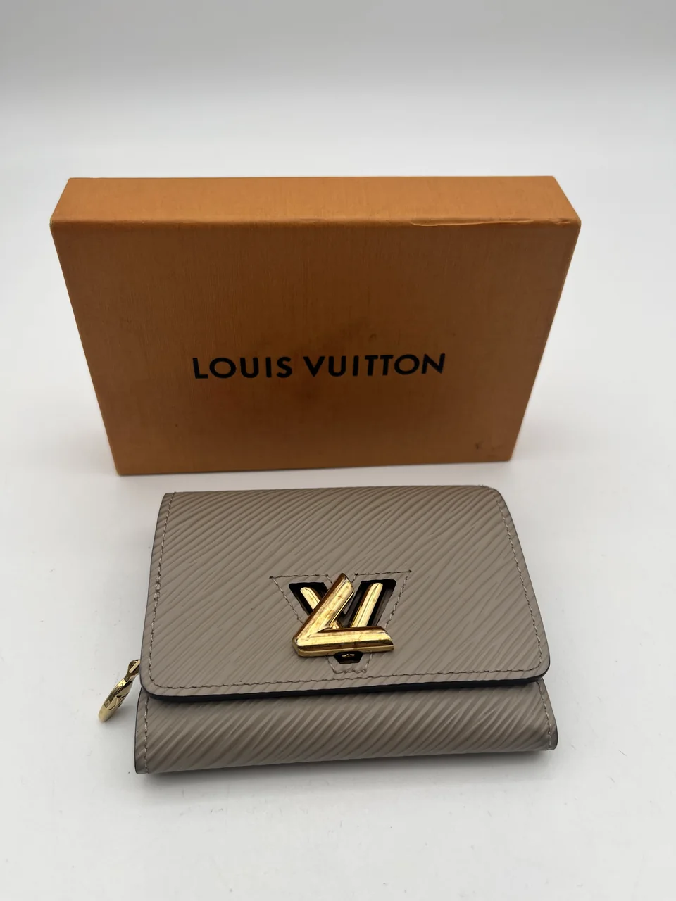 LV EPI PORTEFEUILLE TWIST photo 3
