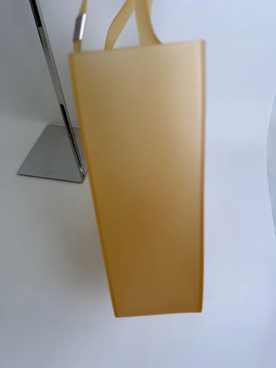 CHANEL RUBBER TOTE BAG (BEIGE) view 4
