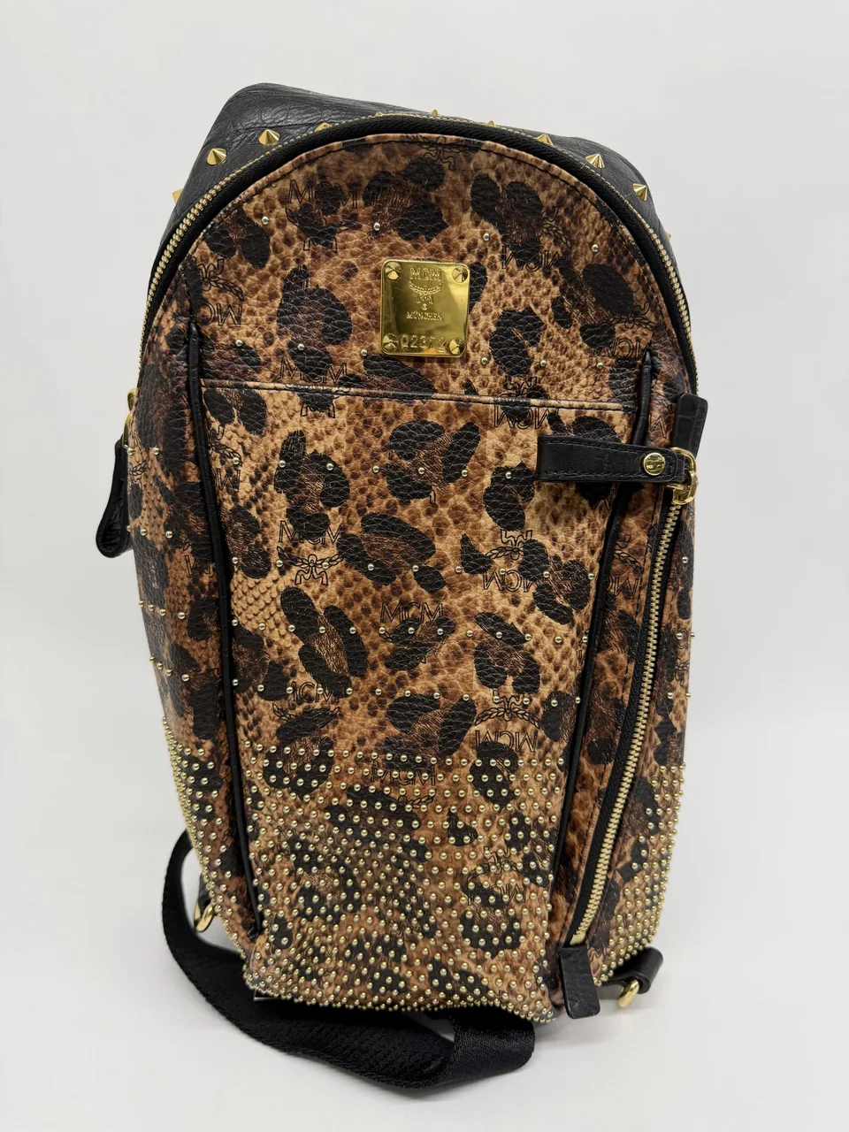 MCM VICETOS BODY BAG