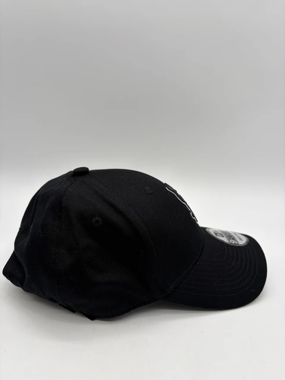 SAINT LAURENT PARIS X NEW ERA CAP view 4