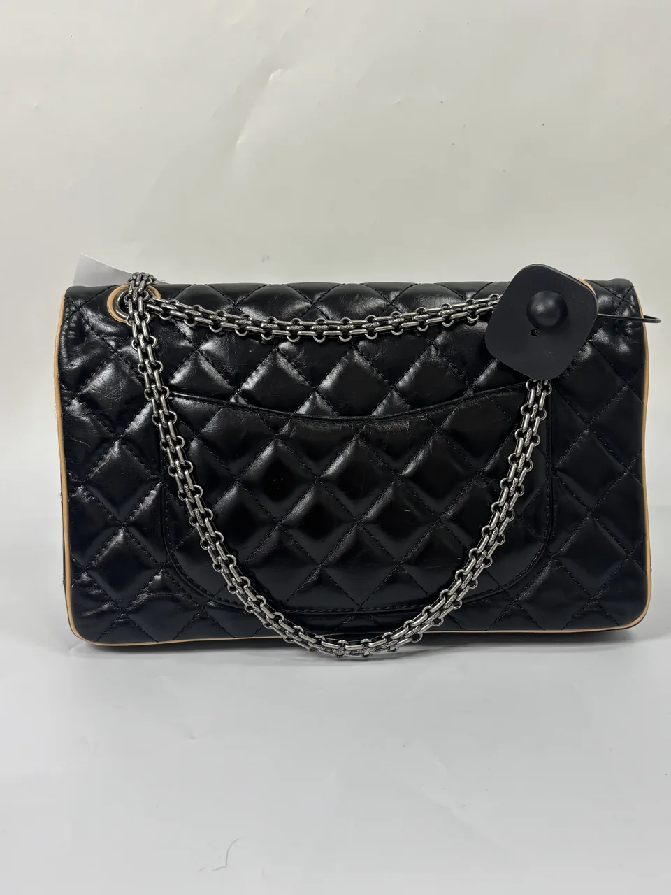 CHANEL 2.55 hover